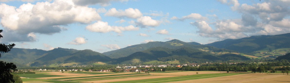 Dreisamtal - Blick nach Osten ber Kirchzarten zum Hinterwaldkopf im Juni 2007